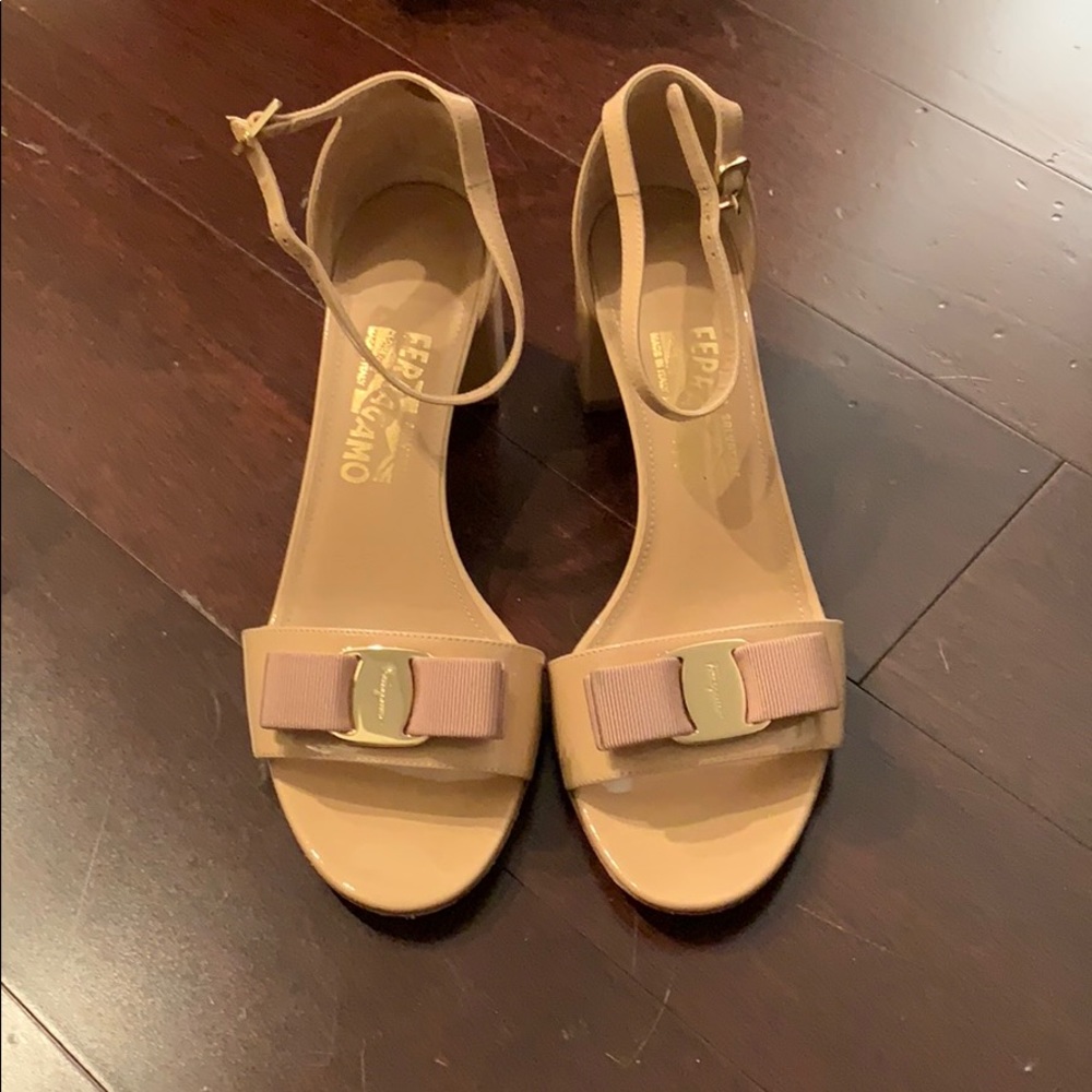 Salvatore Ferragamo beige patent sandals